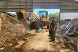 Quảng Ninh: Phát hiện, buộc tiêu hủy 300 kg chân lợn đông lạnh không rõ xuất xứ