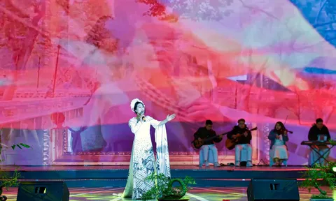 NSƯT Hương Giang làm mới tình khúc “Mùa Xuân Làng Lúa Làng Hoa” của nhạc sỹ Ngọc Khuê
