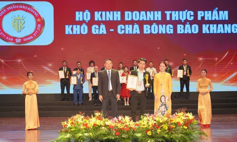 Khô Gà - Chà Bông Bảo Khang Được Vinh Danh Top 100 Thương Hiệu Hàng Đầu Việt Nam 2024