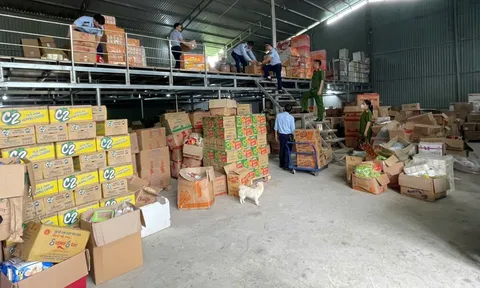 Cao Bằng: Thu giữ hơn 36.000 sản phẩm thực phẩm và giấy vệ sinh nhập lậu