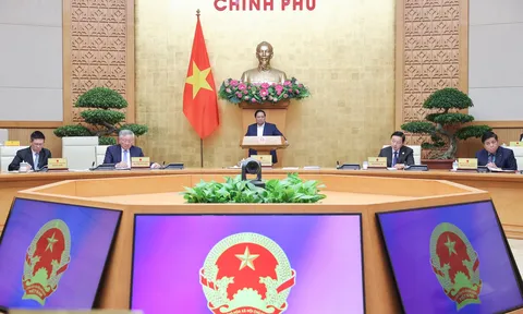 Thủ tướng Phạm Minh Chính chủ trì Phiên họp Chính phủ thường kỳ tháng 5/2025