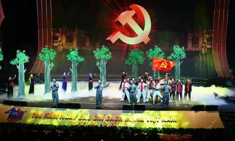 TRỰC TIẾP: Kỷ niệm trọng thể 100 năm ngày Báo chí cách mạng Việt Nam