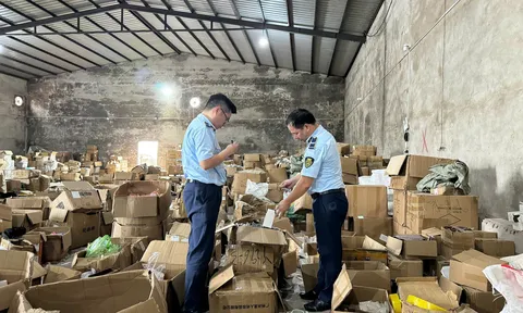 Quảng Ninh: Phát hiện kho hàng hơn 47.000 sản phẩm nhập lậu, vận hành qua phần mềm Trung Quốc