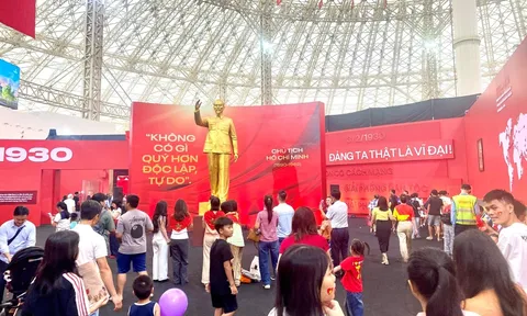 Hội Chống hàng giả và Bảo vệ thương hiệu TP. Hà Nội tham quan Triển lãm “80 năm hành trình Độc lập - Tự do - Hạnh phúc”