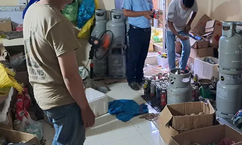 Bắt quả tang cơ sở sang chiết gas trái phép