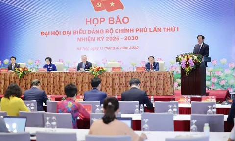 TỔNG THUẬT: Họp báo về kết quả Đại hội đại biểu Đảng bộ Chính phủ lần thứ I