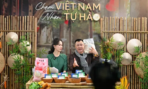 Chốt đơn gần 6 tấn gạo sau 2 giờ livestream tại Tuần lễ Nông sản Việt 2025