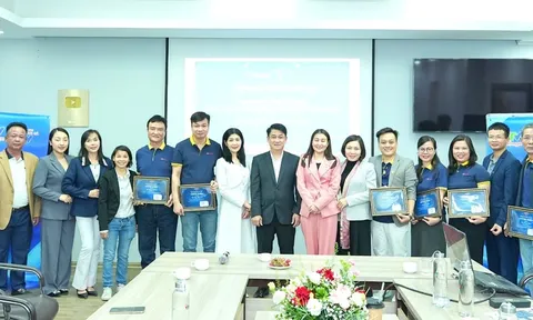 Khai giảng khóa 6 về quản lý báo chí, truyền thông, truyền hình và phát triển thương hiệu