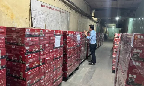 Phát hiện hơn 3.200 thùng bia ngoại không rõ nguồn gốc tại TP.HCM