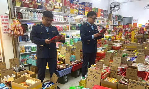 Quyết liệt chống buôn lậu, hàng giả, bảo đảm ổn định thị trường Tết Bính Ngọ 2026