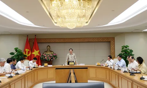 Thực chất trong cải cách thủ tục hành chính, 'dứt khoát không được cắt chỗ này nhưng ghép vào chỗ khác'