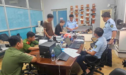 Phát hiện nhà máy sản xuất số lượng lớn giày giả mạo nhãn hiệu NIKE xuất khẩu vào Hoa Kỳ tại thành phố Hồ Chí Minh