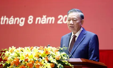 Tổng Bí thư, Chủ tịch nước dự khai mạc Chương trình bồi dưỡng kiến thức đối với Ủy viên TW Đảng khóa XIV