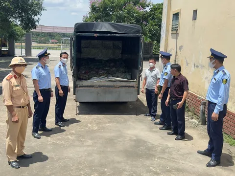 Phát hiện, xử lý 1,3 tấn nội tạng động vật không rõ nguồn gốc xuất xứ tại Nghệ An