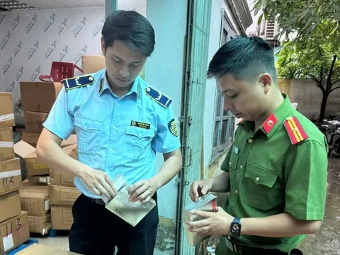 Phát hiện 15.000 sản phẩm mặt nạ dưỡng da nhập lậu