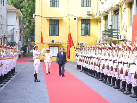 Tập trung cao độ các công tác bảo vệ nền tảng tư tưởng của Đảng, bảo vệ sự đoàn kết thống nhất trong nội bộ và gắn bó máu thịt giữa Đảng với Nhân dân