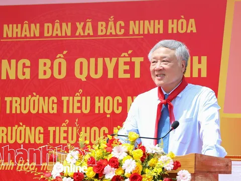 Phó Thủ tướng Thường trực Chính phủ Nguyễn Hòa Bình dự lễ công bố đổi tên Trường Tiểu học Ninh Sơn thành Trường Tiểu học Nguyễn Lựu