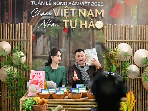 Chốt đơn gần 6 tấn gạo sau 2 giờ livestream tại Tuần lễ Nông sản Việt 2025