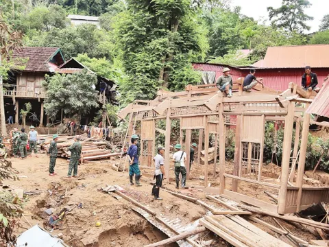 Công điện Thủ tướng phát động "Chiến dịch Quang Trung" thần tốc xây dựng lại, sửa chữa nhà bị thiệt hại do thiên tai miền Trung