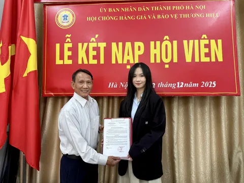 Lễ kết nạp hội viên mới vào Hội Chống hàng giả và Bảo vệ thương hiệu TP Hà Nội. Củng cố lực lượng, tăng sức mạnh bảo vệ doanh nghiệp và người tiêu dùng