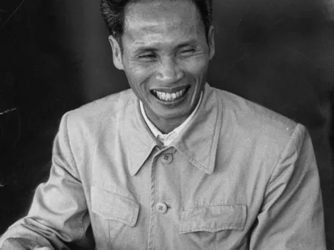 Đồng chí Phạm Văn Đồng - Một nhân cách lớn, trọn đời vì nước, vì dân