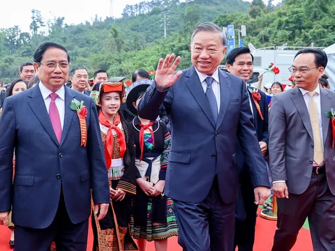 TRỰC TIẾP: Khởi công đồng loạt các trường nội trú liên cấp vùng biên giai đoạn 2