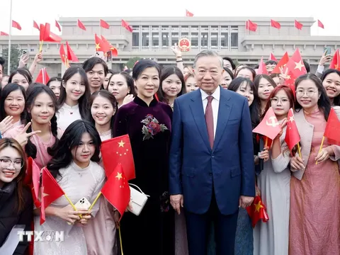 Tổng Bí thư, Chủ tịch nước Tô Lâm và Phu nhân bắt đầu thăm cấp Nhà nước đến Trung Quốc