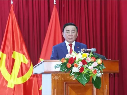 Tiếp tục tăng cường củng cố, xây dựng tổ chức cơ sở đảng và nâng cao chất lượng đội ngũ đảng viên