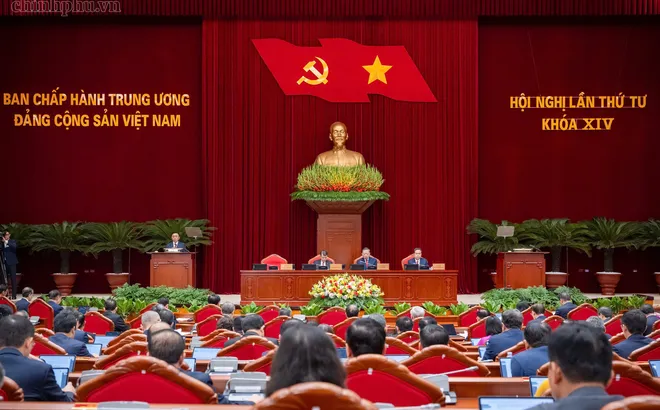 Xây dựng Đảng và hệ thống chính trị đủ sức lãnh đạo, tổ chức thực hiện các mục tiêu phát triển