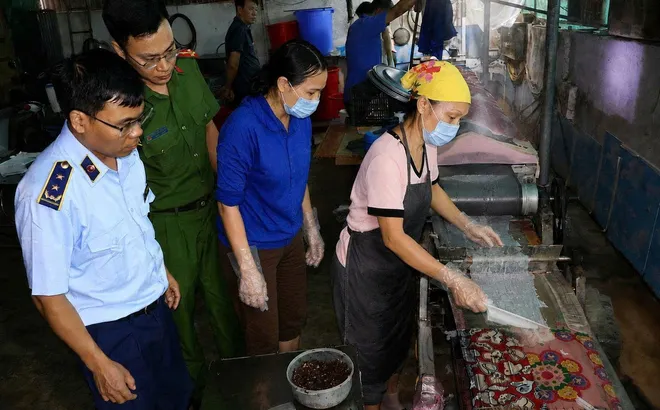 Sơn La: Phát hiện cơ sở làm bánh cuốn dùng hàn the, khởi tố người sản xuất