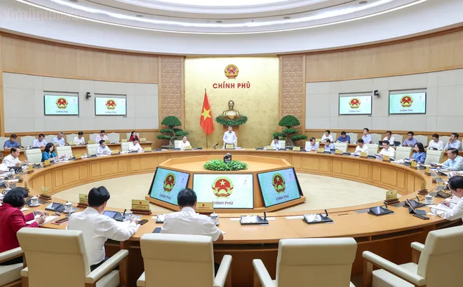Nghị quyết phiên họp Chính phủ thường kỳ tháng 8/2026